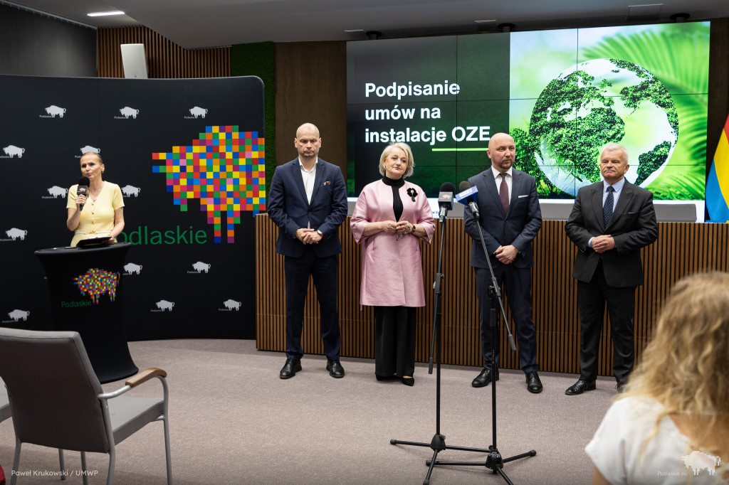 Podlaskie inwestuje w zieloną energię. Ponad 5,3 mln zł z funduszy europejskich wsparcia na OZE