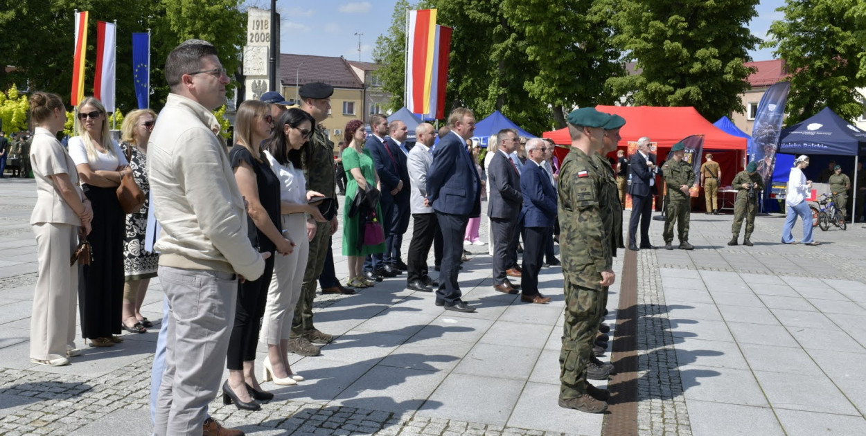 Piknik wojskowy w obiektywie S. Nicewicza