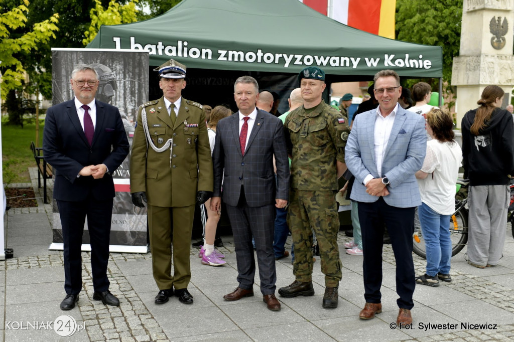 Piknik wojskowy w obiektywie S. Nicewicza