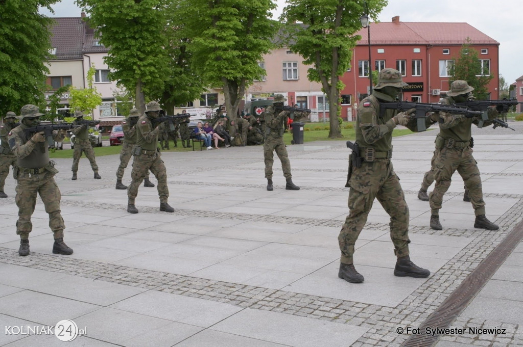 Piknik wojskowy w obiektywie S. Nicewicza