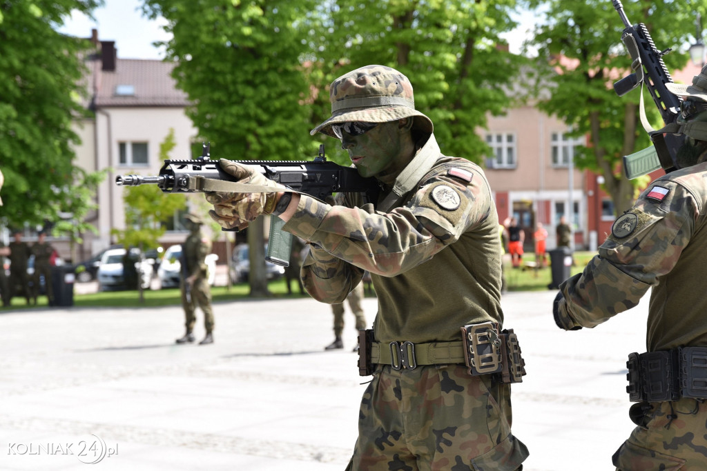 Impreza wojskowa w obiektywie A. Konopki