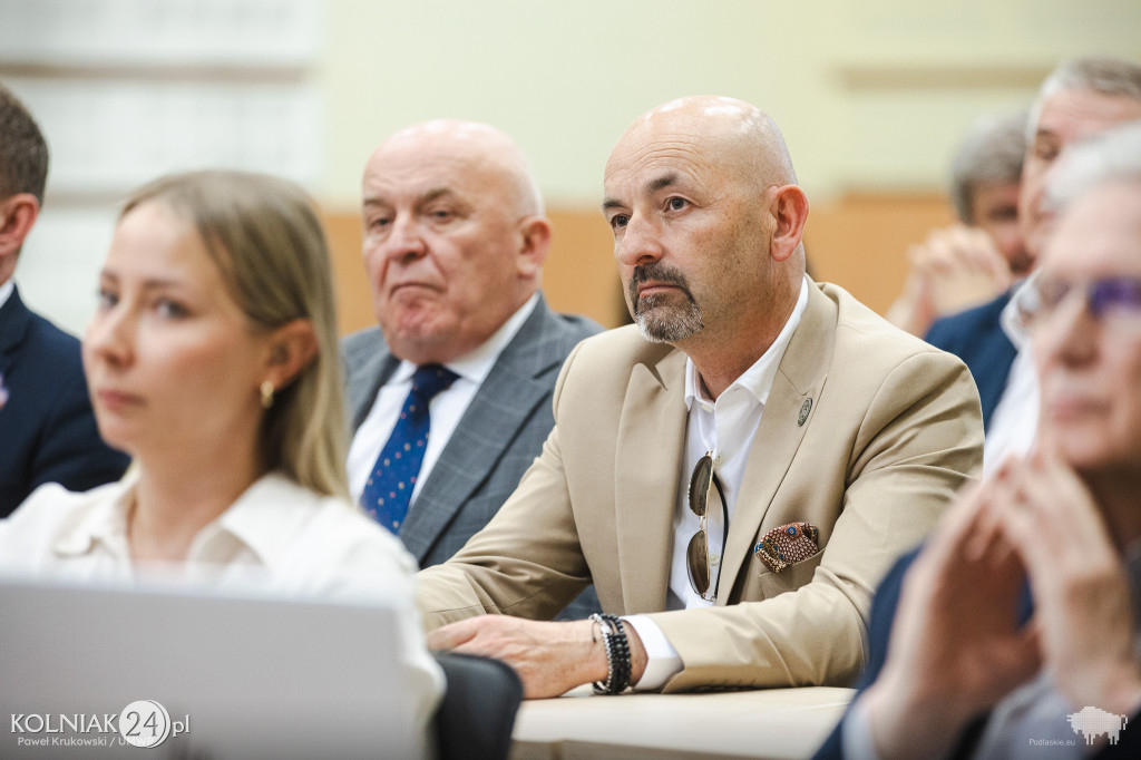 Spotkanie marszałka z samorządowcami i przedstawicielami PKS Nova