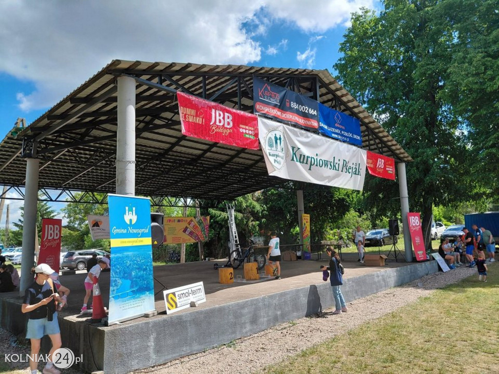 GKS Grabowo na Kurpiowskim Pśejåku w Nowogrodzie