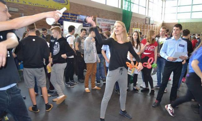 Edukacyjna  Giełda dla Gimnazjalistów w Kolnie. Mogli porównać oferty szkół (zobac