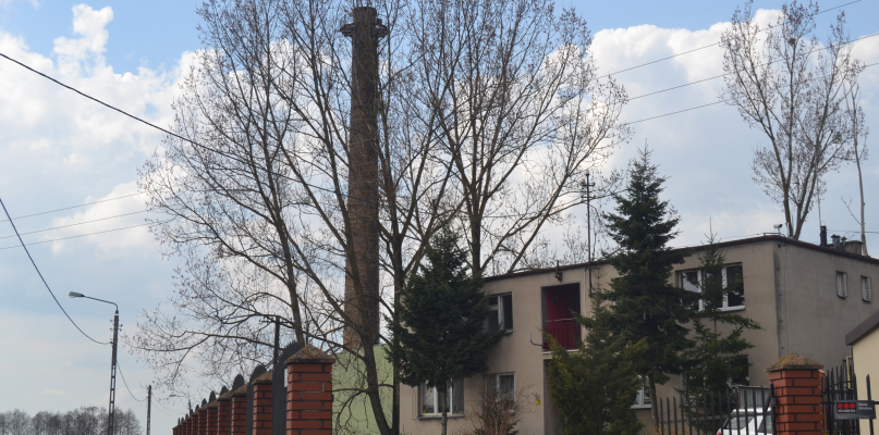  Zobacz wideo ze zburzenia komina w kolneńskiej Mleczarni