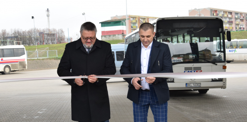 Symbolicznego otwarcia dworca i przecięcia wstęgi dokonał Burmistrz Kolna Andrzej Duda i inwestor dworca Piotr Trzcinka. Budynek poświęcił ks. Wojciech Stefaniak proboszcz parafii Chrystusa Króla Wszechświata w Kolnie