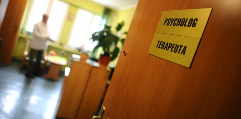 Więcej wizyt u psychiatry czy psychologa, to mniej śmierci samobójczych nastolatkó