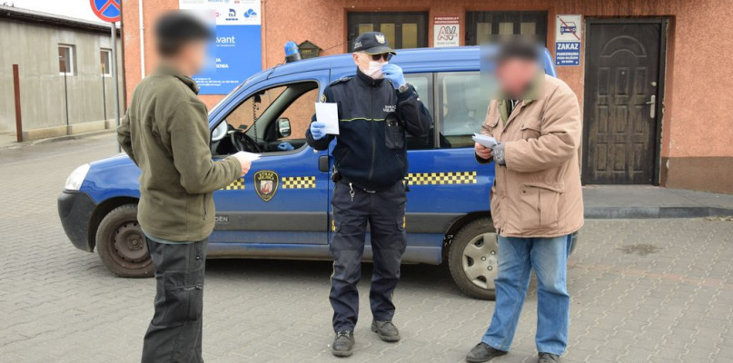 W tej chwili skala zachorowań nie jest tak duża, żebyśmy rekomendowali noszenie masek przez zwykłych obywateli - powiedział w poniedziałek minister zdrowia Łukasz Szumowski (Fot. UM Kolno)