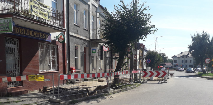 Wykonawcą inwestycji była firma Hydraulika Andrzejkowicz z Ełku. Przetarg rozstrzygnięto w pierwszej połowie lipca