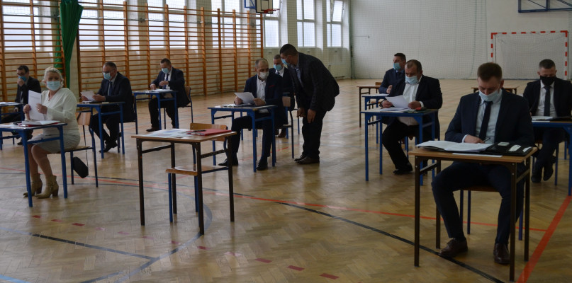 Na zdjęciu radni gminy Turośl podczas sesji