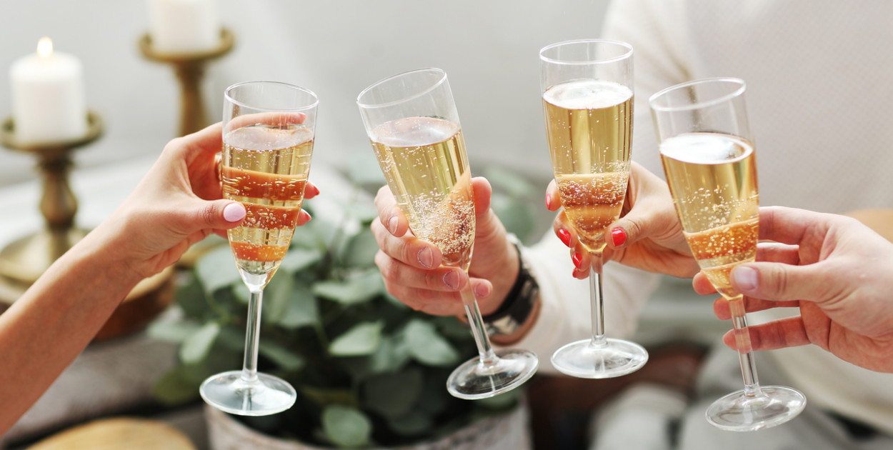 Najlepsze szampany na specjalne okazje. Przegląd najlepszych marek i roczników