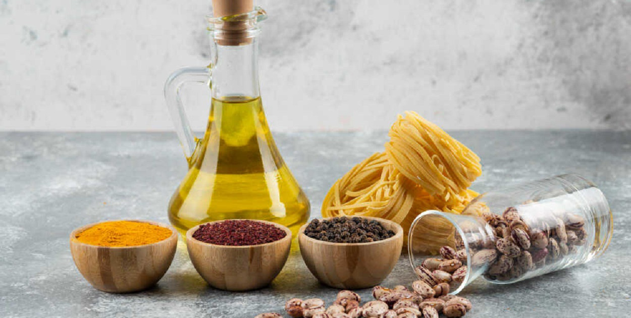 Olej rafinowany: Kompleksowy przewodnik po jego zastosowaniu, produkcji i porównan