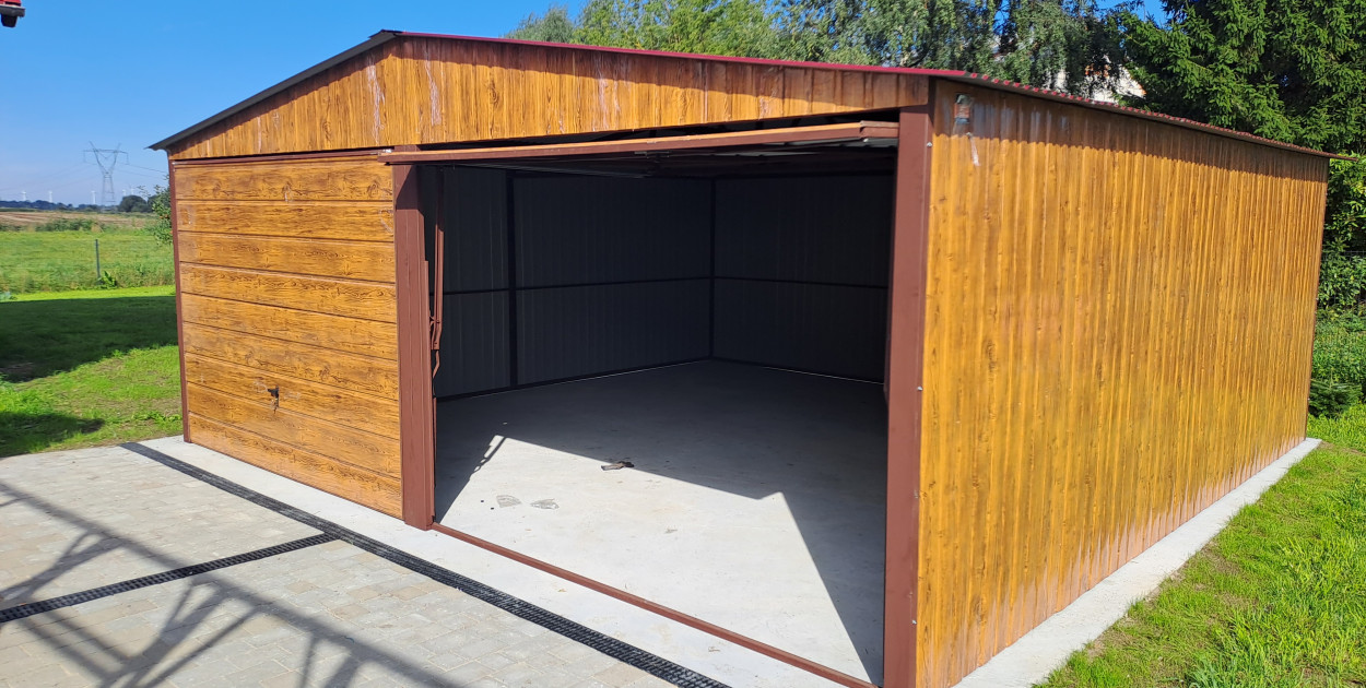 Nowoczesne garaże blaszane - hit 2024?