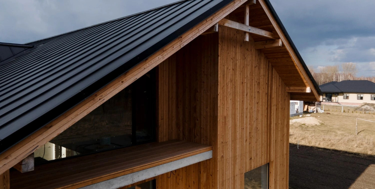 Jakie są elementy konstrukcyjne poddasza?