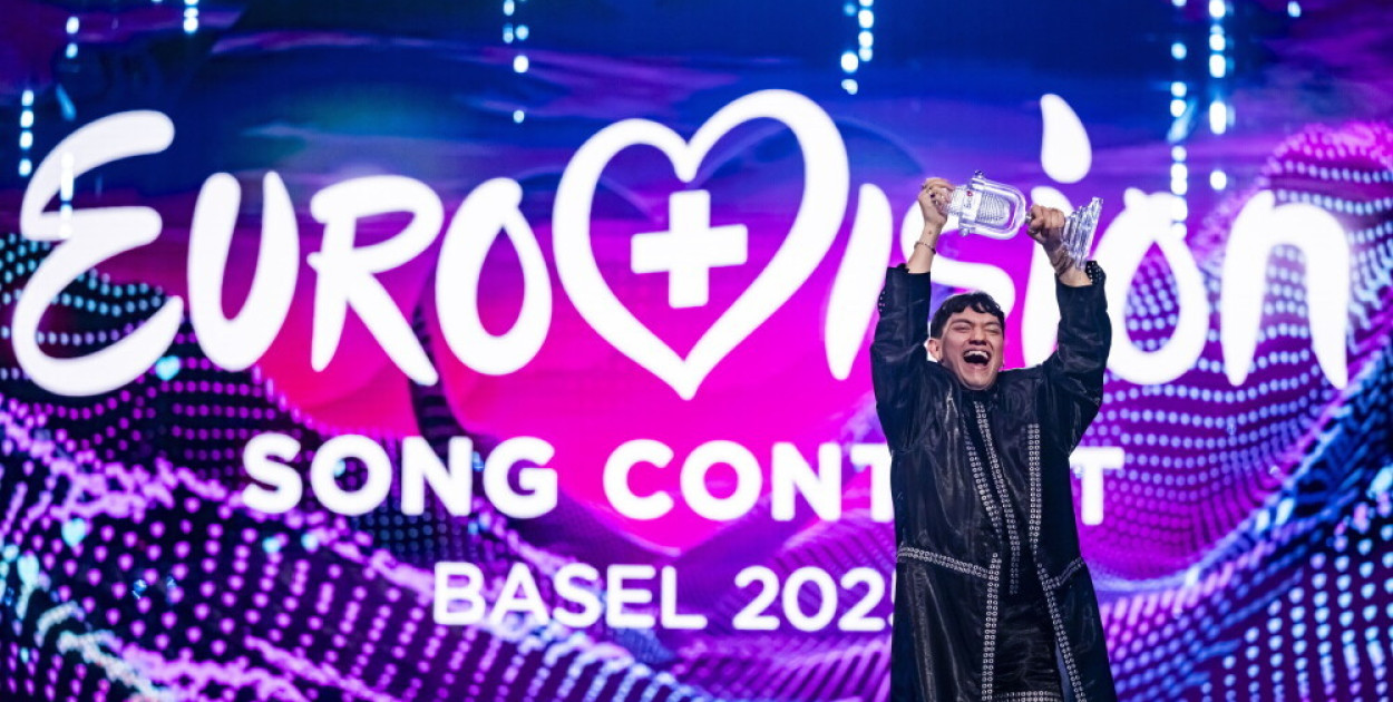 Wykonawca z Austrii Johannes Pietsch został zwycięzcą konkursu Eurowizji 2025