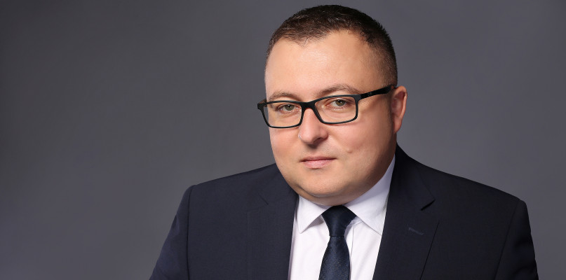 Adam Wojciech Sekściński został wybrany na 5-letnią kadencję prezesa Lotos Oil i zastąpił na tym stanowisku Krzysztofa Nowickiego