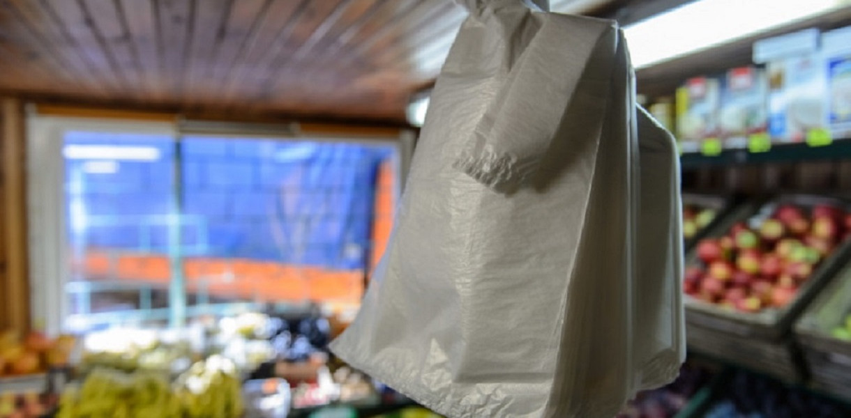 Resort klimatu: zużywamy coraz mniej toreb foliowych