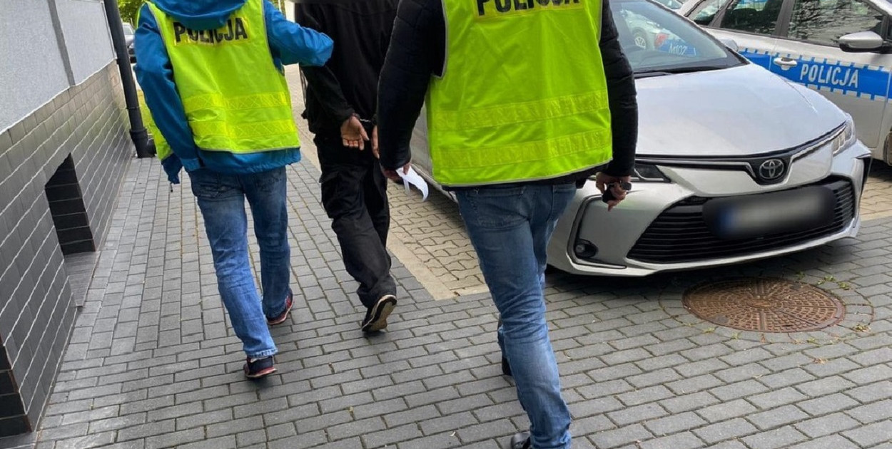 Mieszkaniec powiatu kolneńskiego decyzją sądu został tymczasowo aresztowany na 3 miesiące (fot. KPP Kolno)