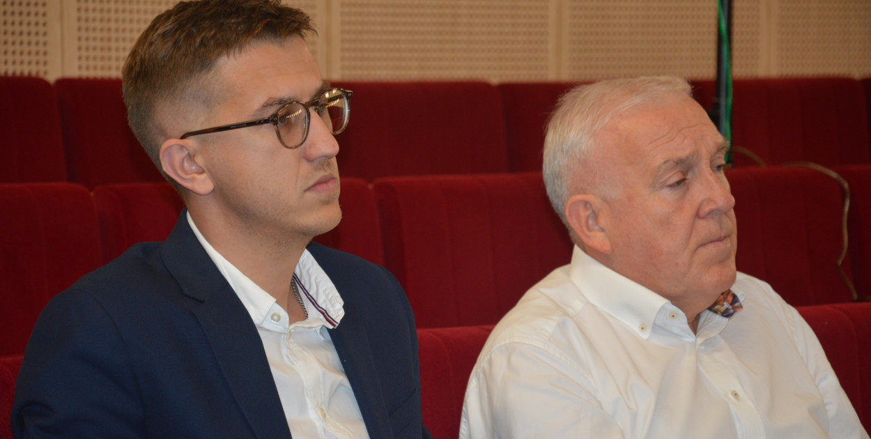 Prezesem zarządu PUK jest dalej Marek Łuba (pierwszy z prawej), zaś wiceprezesem Marcin Gromadzki. Nowymi członkami Rady Nadzorczej PUK zostali Łukasz Piątek, Grzegorz Kulągowski  i Dariusz Wincenciak 