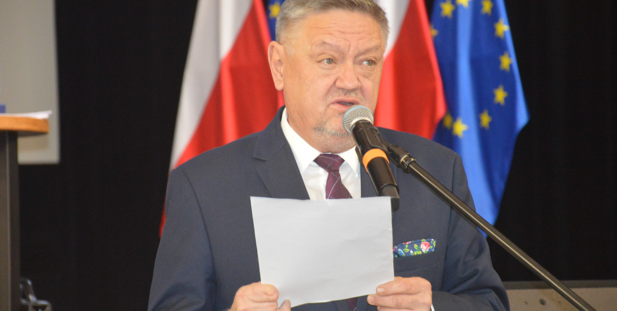 Budżet miasta na rok 2024 przewiduje realizację dochodów w kwocie 65 323 782,46 zł, a wydatków 69 323 782,46 zł. Przychody na rok 2024 planuje się w kwocie 5 mln zł, na które składają się: - przychody z kredytu długoterminowego 