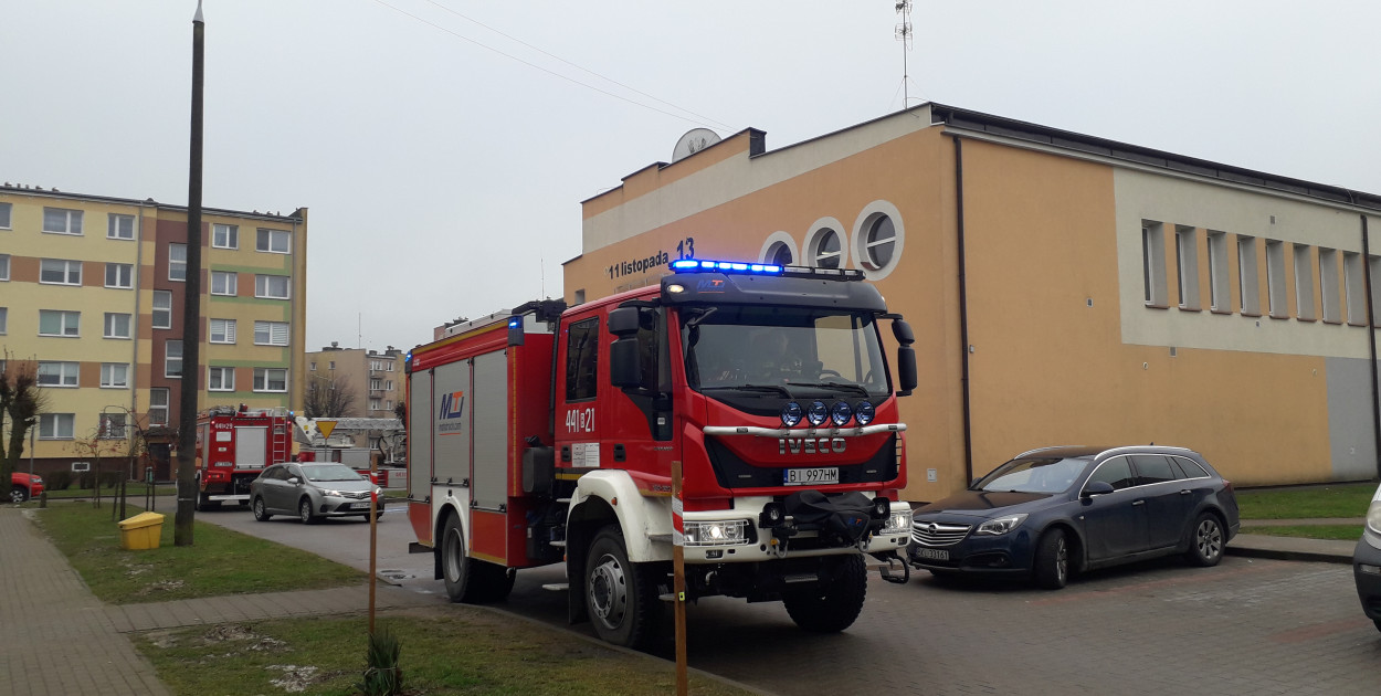 Jak nas poinformowano, kolneńscy strażacy otrzymali wczoraj zgłoszenie w sprawie nieprzyjemnego zapachu unoszącego się w budynku przy ulicy 11 listopada w Kolnie