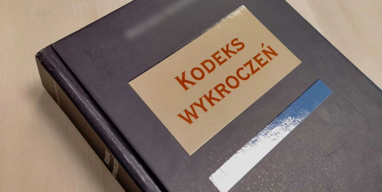 Za bezpodstawne wezwanie funkcjonariuszy mężczyzna odpowie przed sądem
