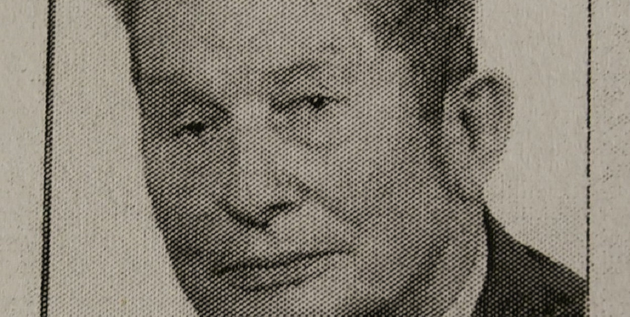 Po kilkukrotnych jeszcze pobytach w Wielkiej Brytanii, po roku 1990 osiedlił się w Kolnie. Karol Bielakow zmarł w Kolnie 4 stycznia 1996 r.