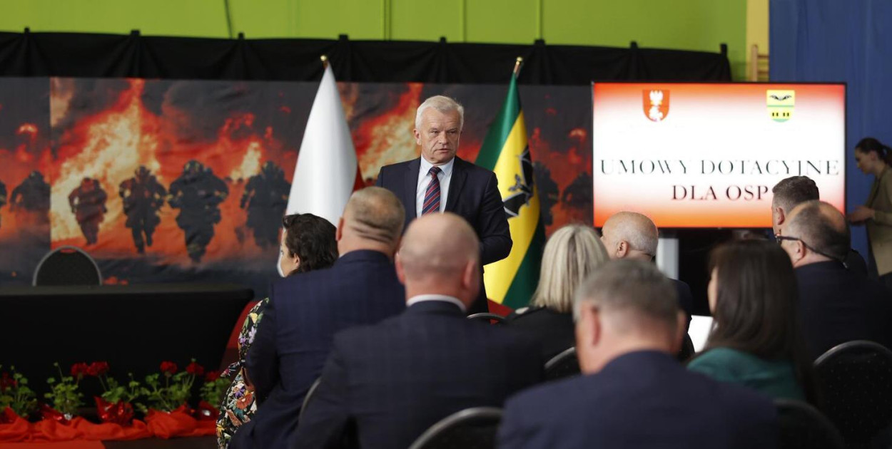 To ma związek z niedawnym pożarem w Biebrzańskim Parku Narodowym. Jednostki, które uczestniczyły tam w akcji, poniosły spore straty i chcemy je zrekompensować – wyjaśniał Jacek Piorunek (fot. K. Timoszuk)