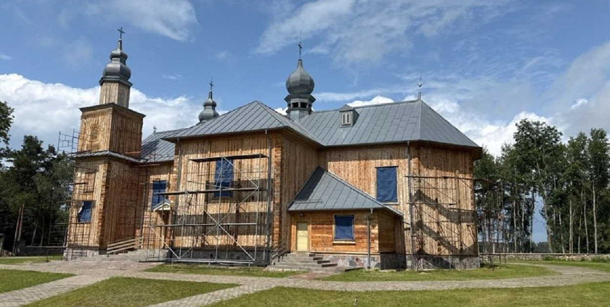 Odbiór I etap prac przy remoncie kościoła p.w. św. Jana Chrzciciela w Turośli (fot. archiwum UG Turośl)