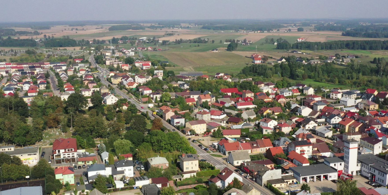 W mieście funkcjonują dwa zieleńce o łącznej powierzchni 2,20 ha, gdzie powierzchnia biologicznie czynna stanowi 0,29 ha (fot. seler)