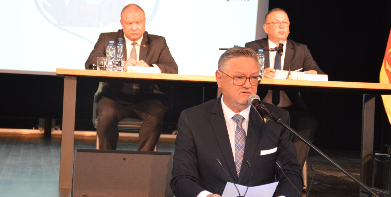 Sytuacja jest skomplikowana i nie jest tak, że nie chciałbym pomagać ludziom w trudnej sytuacji – mówi Andrzej Duda