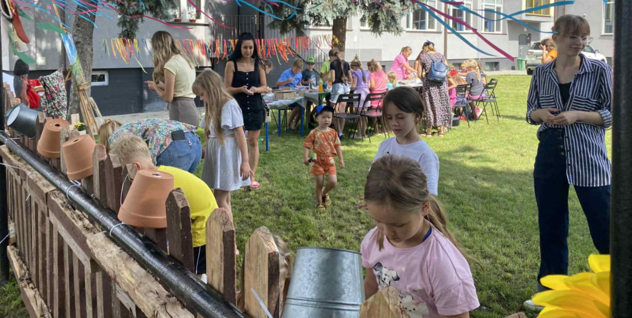 Było twórczo, kolorowo i bardzo wakacyjnie (fot. archiwum KOKiS)