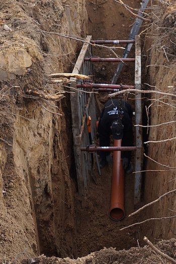 Budowa sieci kanalizacji sanitarnej i wodociągowej-2244