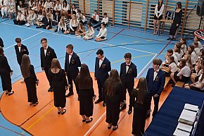 Pożegnanie absolwentów w rytmie staropolskim-5268