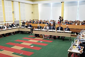 Zarząd województwa z wotum zaufania i absolutorium za 2024 rok-5274
