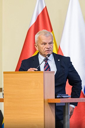 Zarząd województwa z wotum zaufania i absolutorium za 2024 rok-5274
