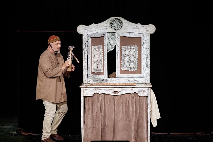 Spektakl „Opowieści starego kredensu”