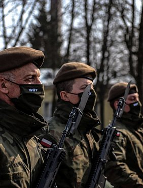 Terytorialsi złożyli przysięgę w rocznicę walki z pandemią. Wśród nich mieszkaniec Kolna-15511