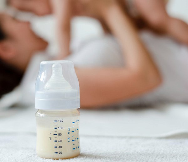 Groźna bakteria w mleku dla niemowląt. Nie podawaj dzieciom!-34319