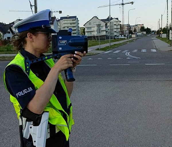 Kolno: Policjanci sprawdzali trzeźwość kierujących jednośladami-35005
