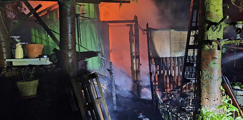 Spalił się domek na ogródkach działkowych w Kolnie - 35446
