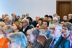Dlaczego warto mieć radę seniorów w gminie-43828