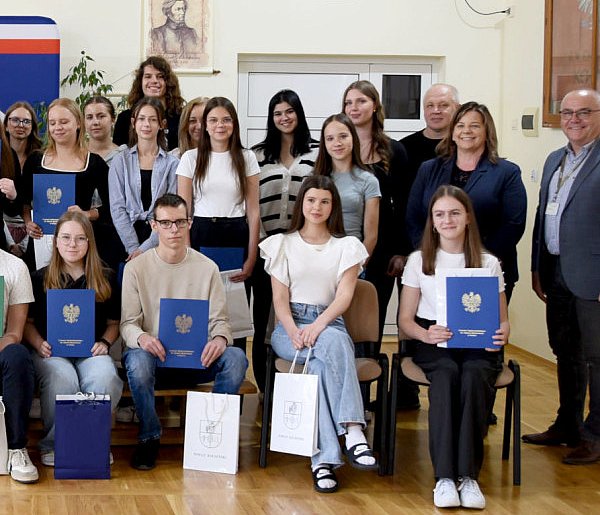 Poznaliśmy zwycięzców Powiatowego Konkursu Wiedzy o Kolnie-44742