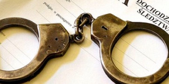  8 lat więzienia za znęcanie się i ciężkie obrażania...-44898