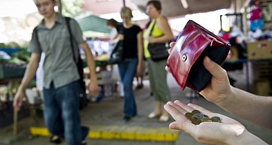 Więcej Polaków zauważa pogorszenie swojej sytuacji finansowej niż jej poprawę-44935