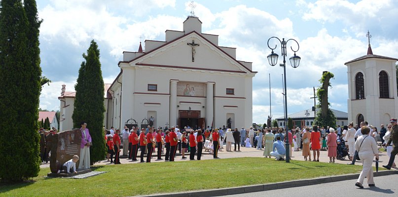 Parafia otrzyma dotację na przebudowę plebanii - 45322
