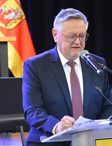 Duda pod wrażeniem obchodów. Dziękował na sesji-45562