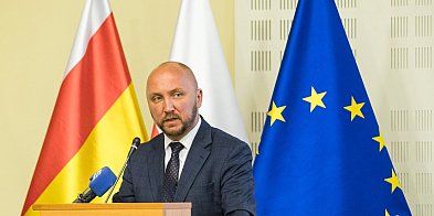 Zarząd województwa z wotum zaufania i absolutorium za 2-45672