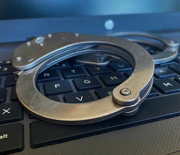 Ofiarą przestępców padł 30-latek, który wystawił na sprzedaż sprężyny-45837