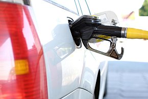 Ceny paliw w Polsce. Benzyna i LPG tanieją, ale diesel nie chce odpuścić-45875